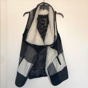 Sherpa lined plaid vest - never worn!